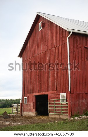 Red Barn. Vertical format.