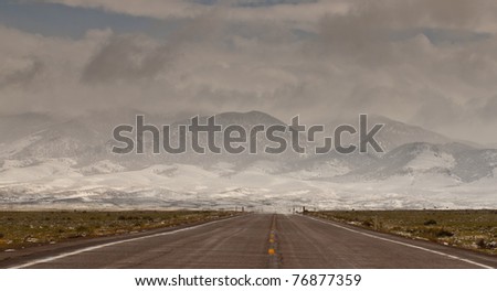 A breath taking landscape photograph of some Nevada mountains.