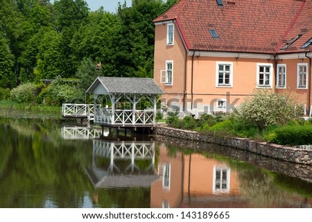 Summer house on the lake