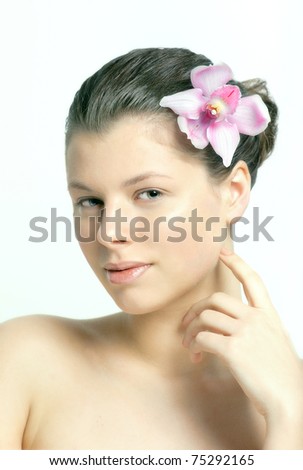 Lifestyle - Pagina 3 Stock-photo-beautiful-female-face-with-healthy-skin-and-flower-in-hair-in-spa-75292165