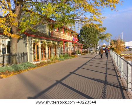 lake promenade