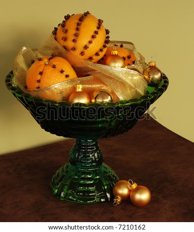 traditional christmas centerpieces for your christmas dinner