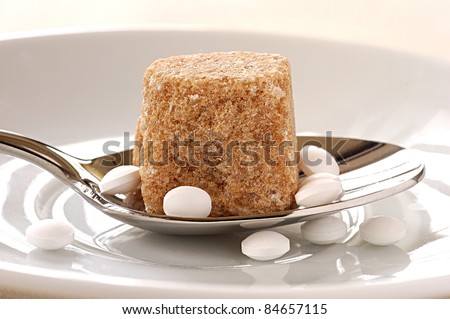 Brown sugar lump and artificial sweetener