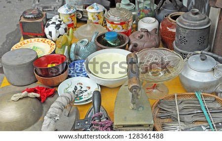 SHANGHAI, CHINA-MAY 4:  Dongtai Lu Antique Market items on sales. The market is great for mementos and souvenirs of Shanghai. May 4, 2007 Shanghai, China