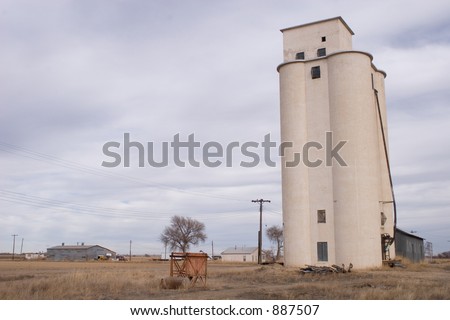 Grain elevator - horizontal orientation