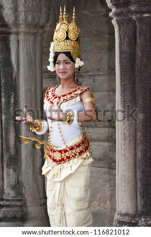 SIEM REAP,CAMBODIA- MARCH 04, 2012: The Culture Show of Cambodia in 2012 at Angkor Wat  MARCH 04,2012,unidentified women Khmer classical dancer in traditional costume in Siem Reap, Cambodia.Angkor Wat