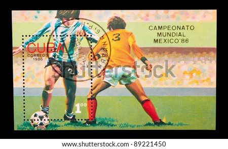 CUBA - CIRCA 1986: a stamp printed by CUBA shows football players. World football cup in Mexico, series, circa 1986