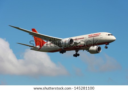 London - May 25: An Air India Boeing 787 Dreamliner On Approach On May 25, 2013 In London. The Boeing 787 Is The World\'S First Airliner To Use Composite Materials In The Construction Of Its Airframe.