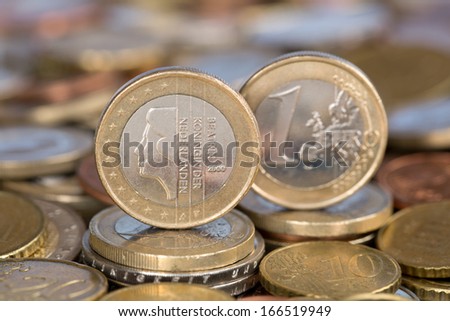 A one Euro coin from the EU member country Netherlands with Queen Beatrix
