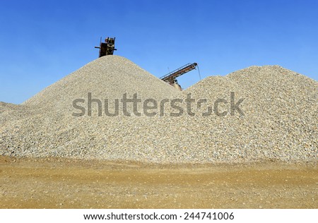 pile of washed river gravel