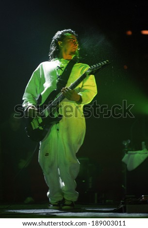 DENVER	OCTOBER 06:	Guitarist James Shaffer of the Heavy Metal band Korn performs in concert October 6, 1998 at McNichol\'s Arena in Denver, CO.