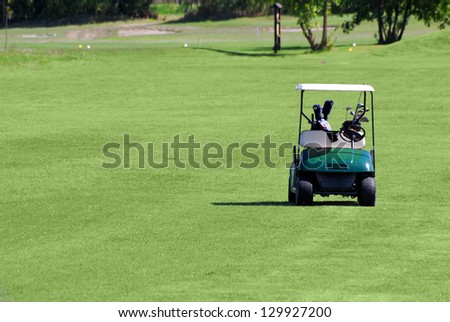 golf buggy on golf field