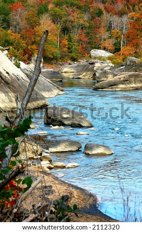 Autumn scene of the Eagle River in the Daniel Boone National Forest, Kentucky, USA.