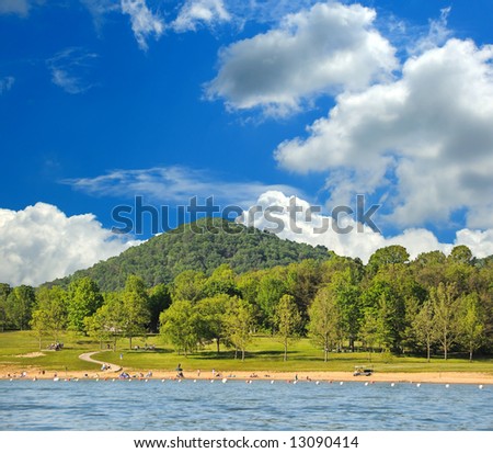 The beauty of the picnic areas at Cave Run Lake in Kentucky, USA