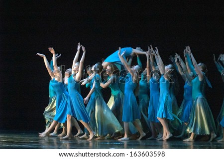 Dnepropetrovsk, Ukraine - May 18: Unidentified Girls, Ages 11-13 Years Old, Perform Flow At State Opera And Ballet Theatre On May 18, 2013 In Dnepropetrovsk, Ukraine