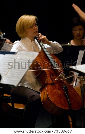 DNEPROPETROVSK, UKRAINE- JUNE 15:\'Four seasons\' Chamber Orchestra performed music of Elgar, Bruch, Tchaikovsky on June15, 2009 in Dnepropetrovsk, Ukraine