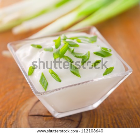 sour cream with green onion