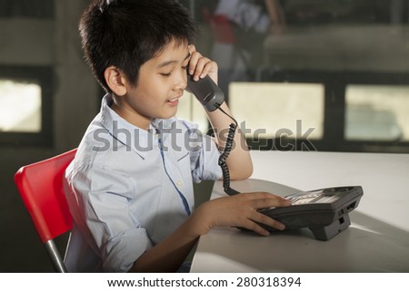 kid life, an Asian boy activity studying on a lesson
