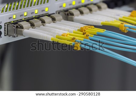 Optical fibre connection in a data center.