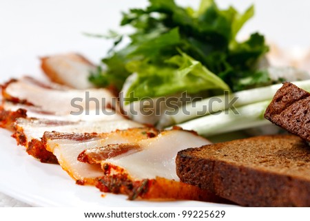 Assorted with lard, bread, onions and herbs. Fatty foods