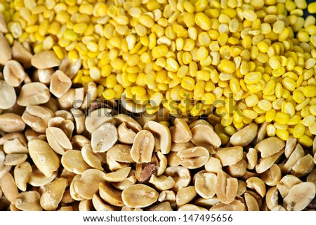 Mix dry peanut and yellow bean