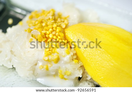 Sticky Rice and Mango with coconut milk is Thai Dessert
