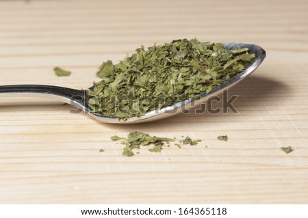 Spoonful of chopped dried parsley