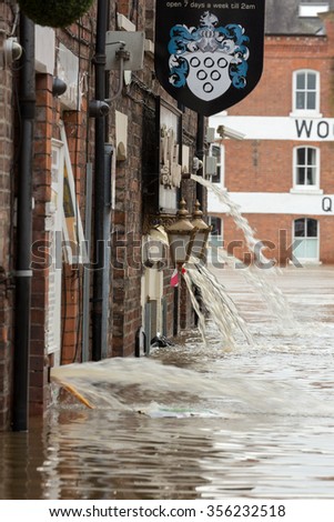 YORK, UK - DECEMBER 28th 2015: Flooded streets of King\'s Staith in York City Centre after heavy rain, on 28th December  2015.