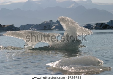 Artistic Iceberg, Lake lukullsarlon, Iceland
