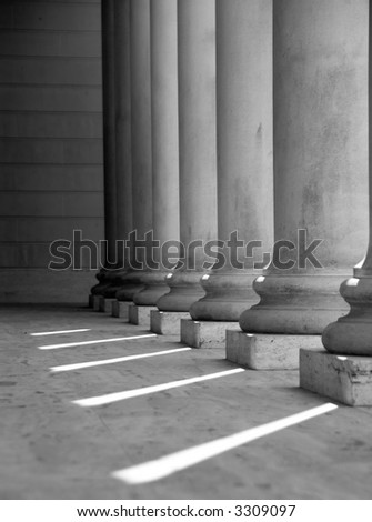Ionic columns at Palace of the Legion of Honor in San Francisco (black and white).