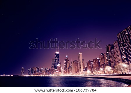 [Obrazek: stock-photo-chicago-downtown-in-the-night-106939784.jpg]