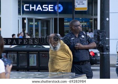 [Obrazek: stock-photo-chicago-usa-jul-policeman-ar...283984.jpg]