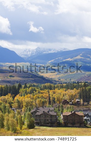 [Obrazek: stock-photo-alpine-lexury-homes-74891725.jpg]