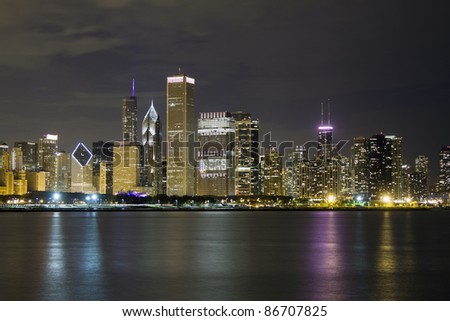 [Obrazek: stock-photo-chicago-downtown-in-autumn-86707825.jpg]