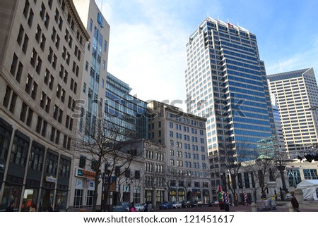 INDIANAPOLIS, IN - NOVEMBER 23: Monument Circle, pictured on November 23, 2012 in Indianpolis, Indiana. It is home to the Indiana Soldiers\' and Sailors\' Monument, honoring veteran Hoosiers.