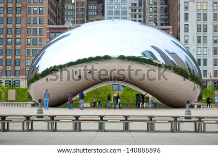 CHICAGO - JUNE 7: The Cloud Gate on June 7, 2011 in Chicago, Illinois.  The sculpture is also known as \