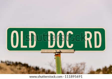 Do only old doctors live on this road or is there only one old doc that lives here?