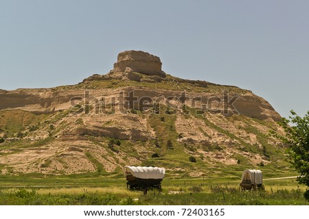 Covered wagons on display at Scotts Bluff in Nebraska