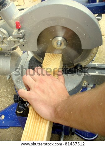saws to cut wood