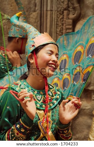 Young Cambodian Apsara Dancer Girl happy for being photographed