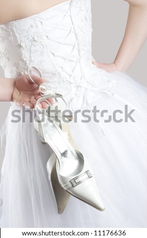 weeding dress and shoes