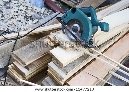 carpenters tool on the wood and shavings