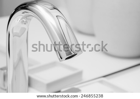 luxury water sink in room