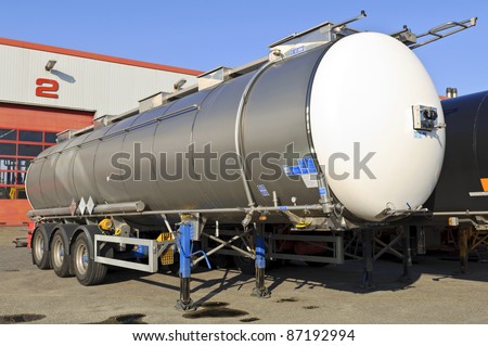 semi truck for fuel and oil transport