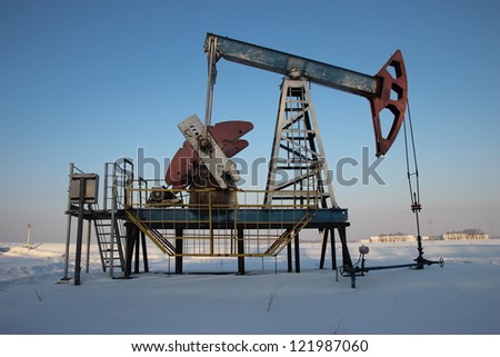 Oil production in the winter. oil pumps