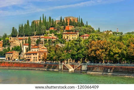Verona. Houses on the river.
