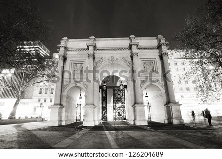 The Marble Arch, designed in 1825 by John Nash, completed in 1833, located in central London, near Oxford Street, to commemorate Britain\'s victories in the Napoleonic Wars.