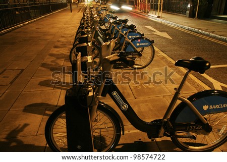 LONDON - OCT 30: Rental bicycles on Oct 30, 2010 in London, UK. London\'s bicycle sharing scheme, launched with 6000 bikes, 400 docking stations on 30 July 2010 to help ease traffic congestion.