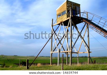All-Inclusive Deer Hunting Stand Has Beautiful View Of South ...