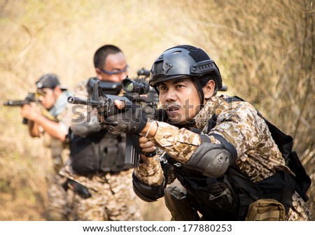 soldier training gun tactic